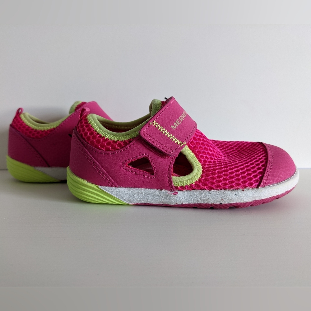 Merrell Pink Water shoes Size 10